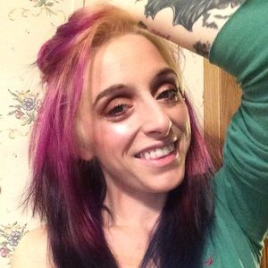 Meet your Posher, Lillian